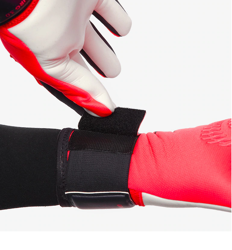 Brankářské rukavice adidas Predator League GK červená/černá