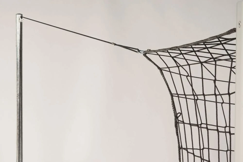 Fotbalová branka FIFA 7,32 x 2,44 m, svařované rohy, vypínací tyče, bílá