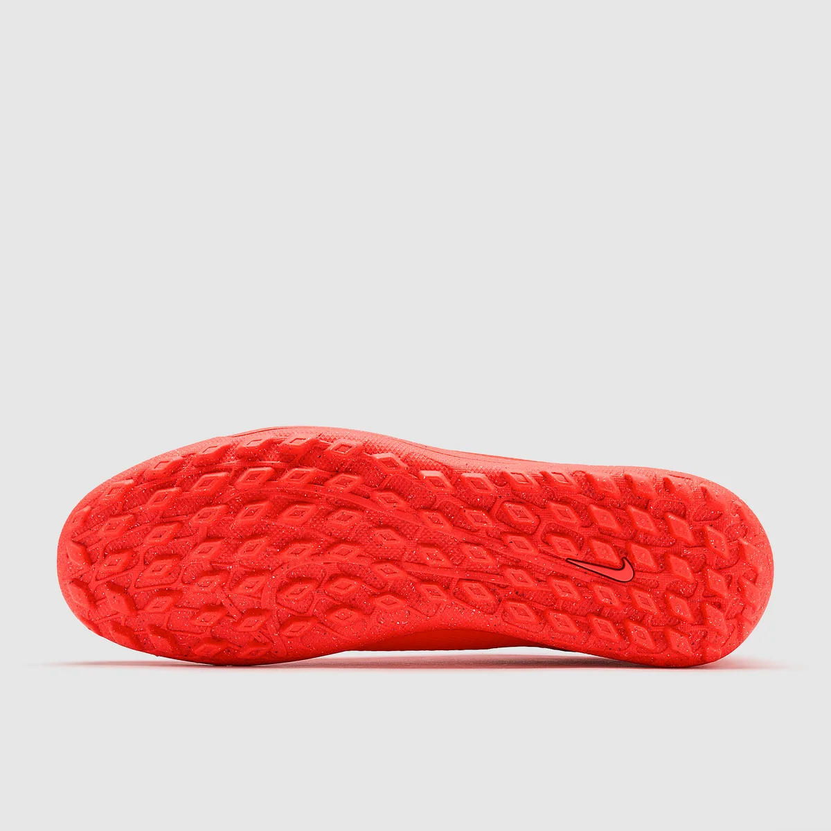 Turfy Nike Mercurial Vapor XVII Club TF červená