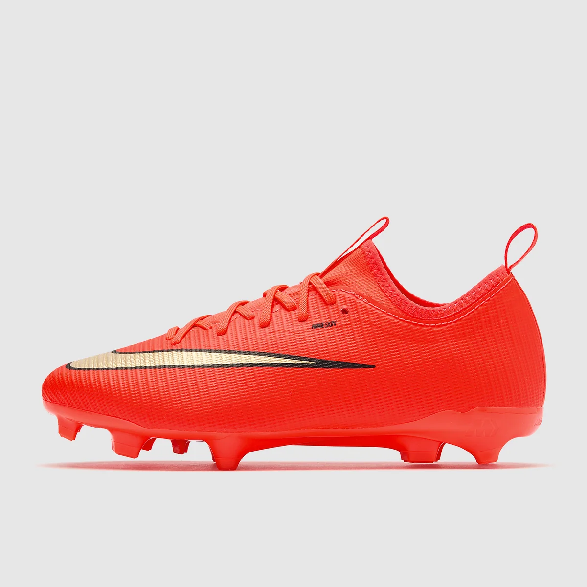 Dětské kopačky Nike Vapor 17 Academy FG/MG červená/zlatá