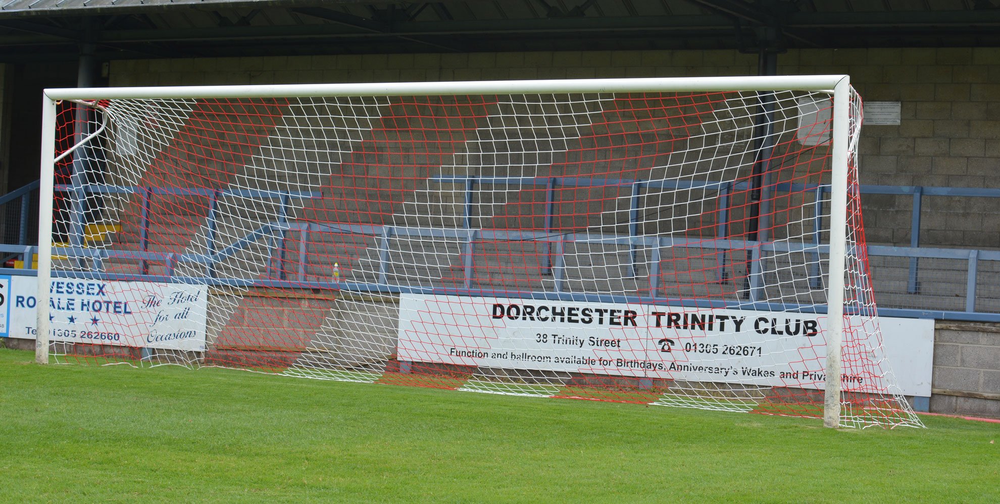 Fotbalové brankové sítě 7,5 x 2,5 x 2 x 2 m bílá/červená