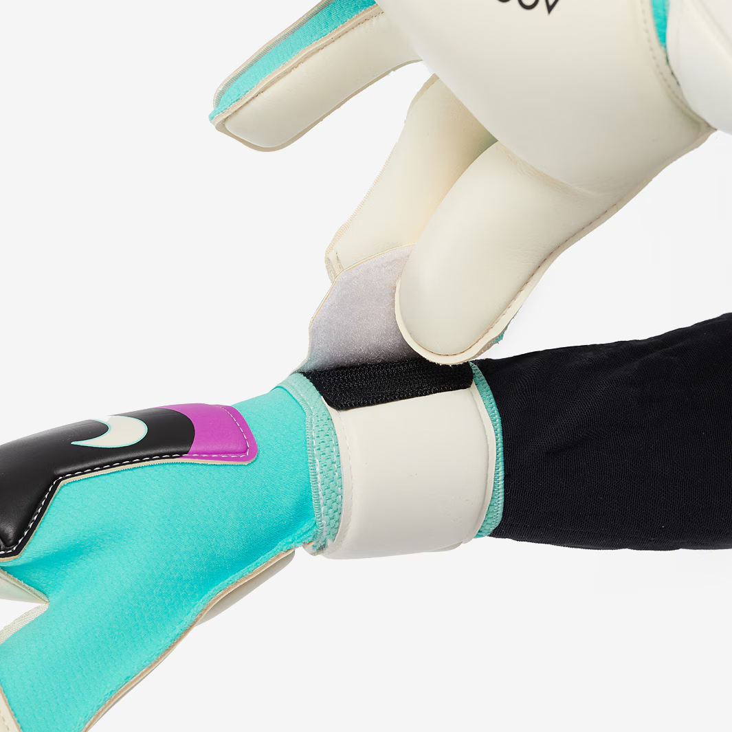 Brankářské rukavice Nike VAPOR GRIP3 tyrkysová/bílá