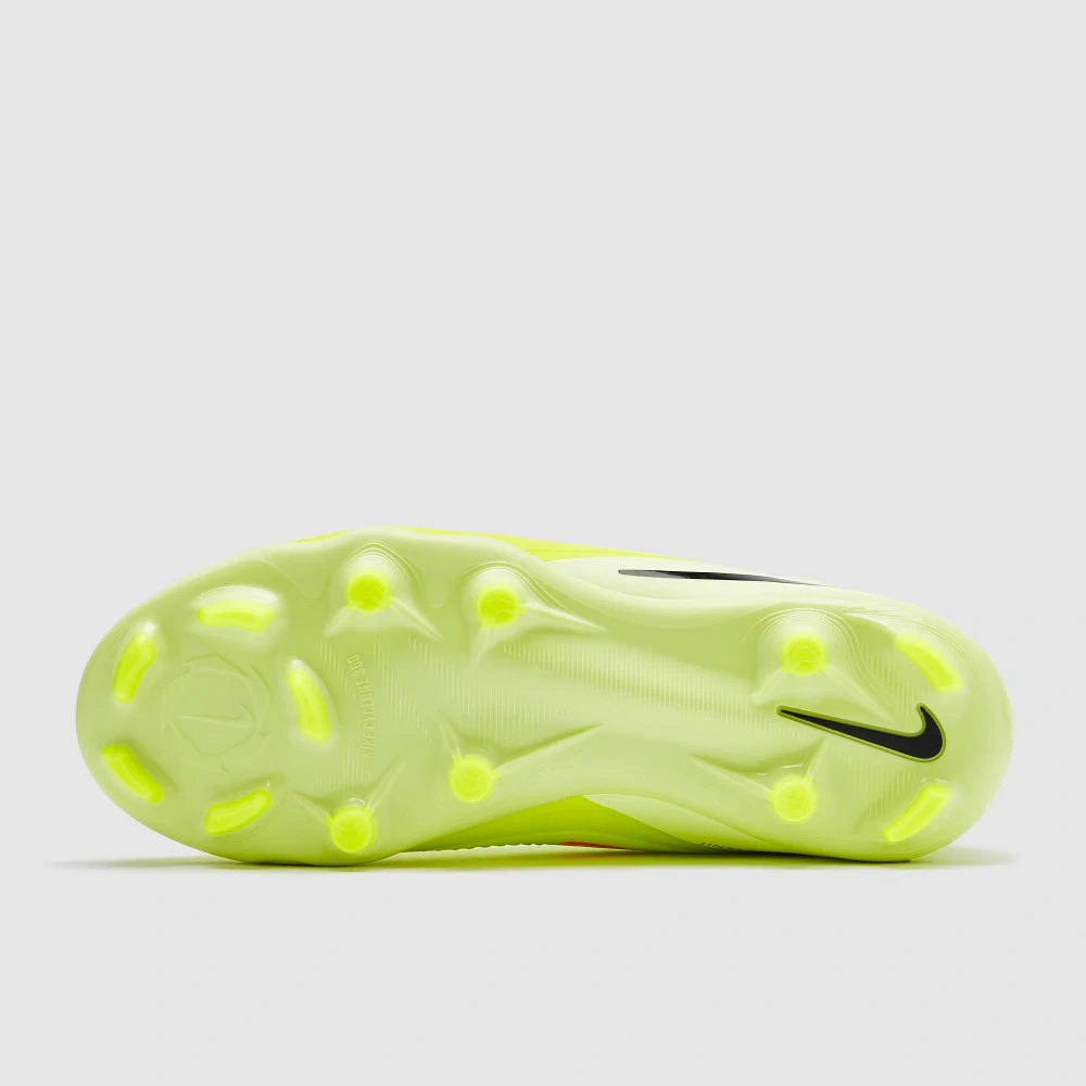 Dětské kopačky Nike Phantom 6 Low Pro FG/MG žlutá