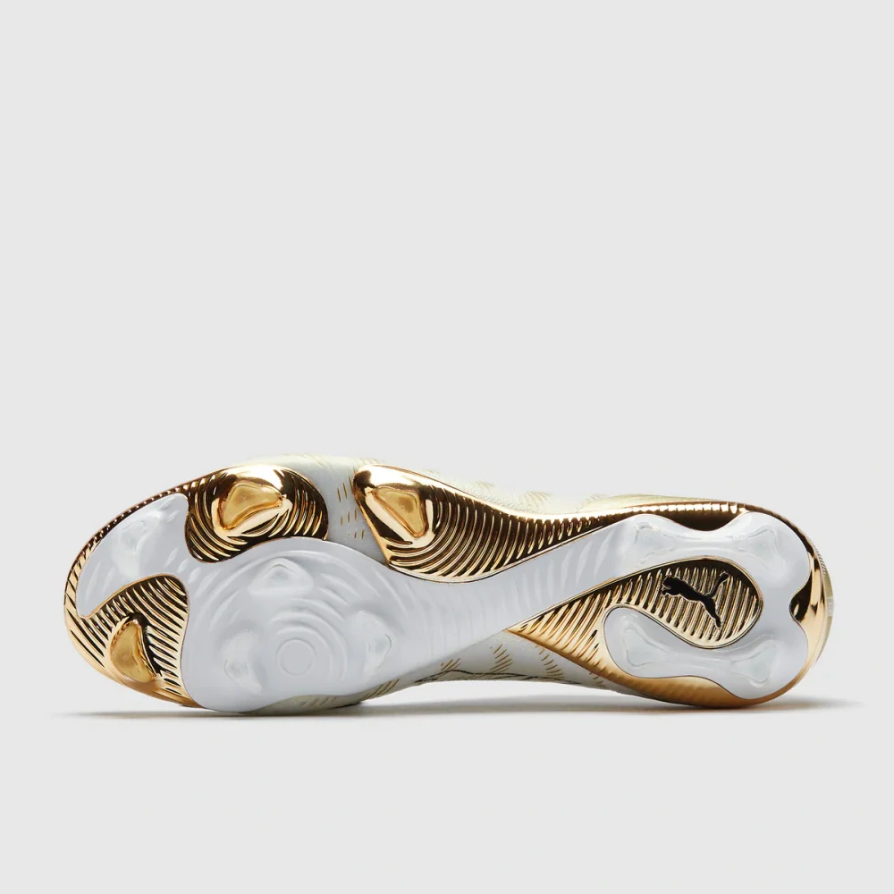 Kopačky Puma Future 9 Ultimate FG bílá/zlatá