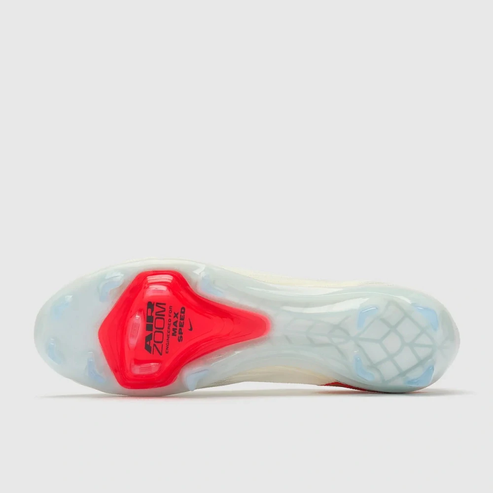 Kopačky Nike Zoom Superfly 11 Elite FG bílá/zlatá