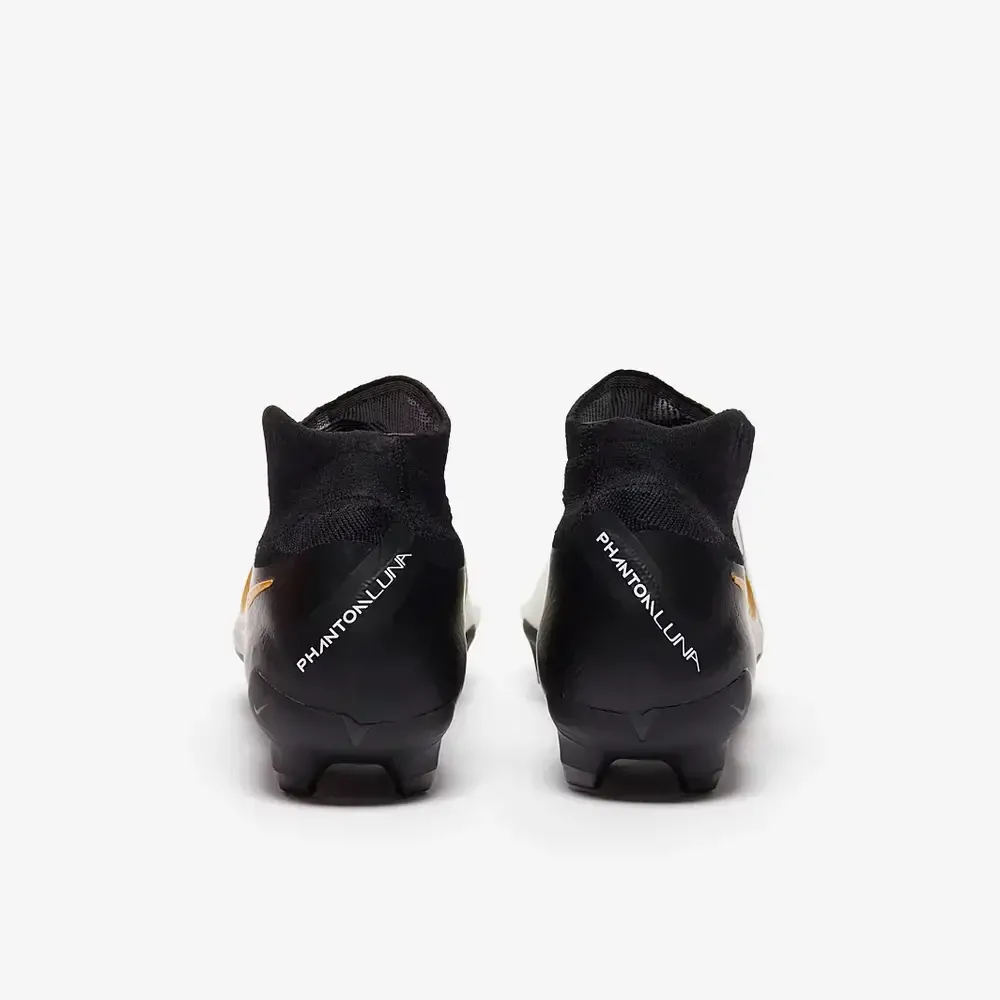 Kopačky Nike Phantom Luna II Pro FG bílá/černá/zlatá