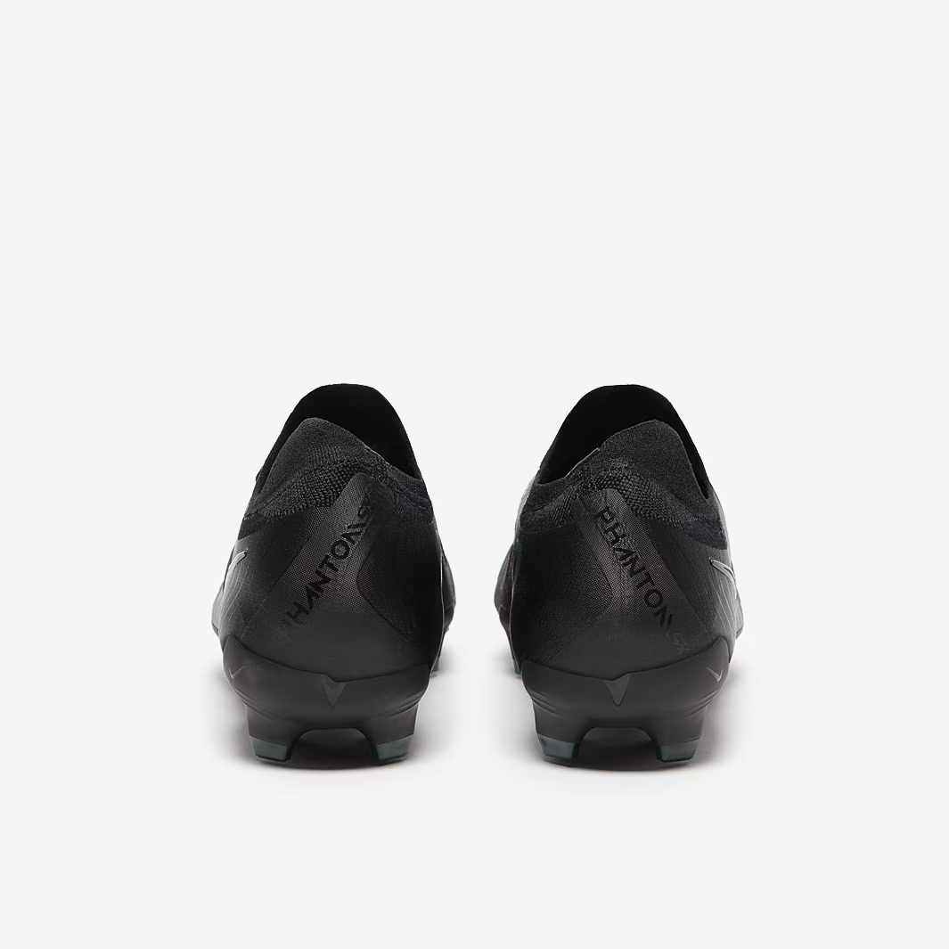 Kopačky Nike Phantom GX II Pro FG černá 002
