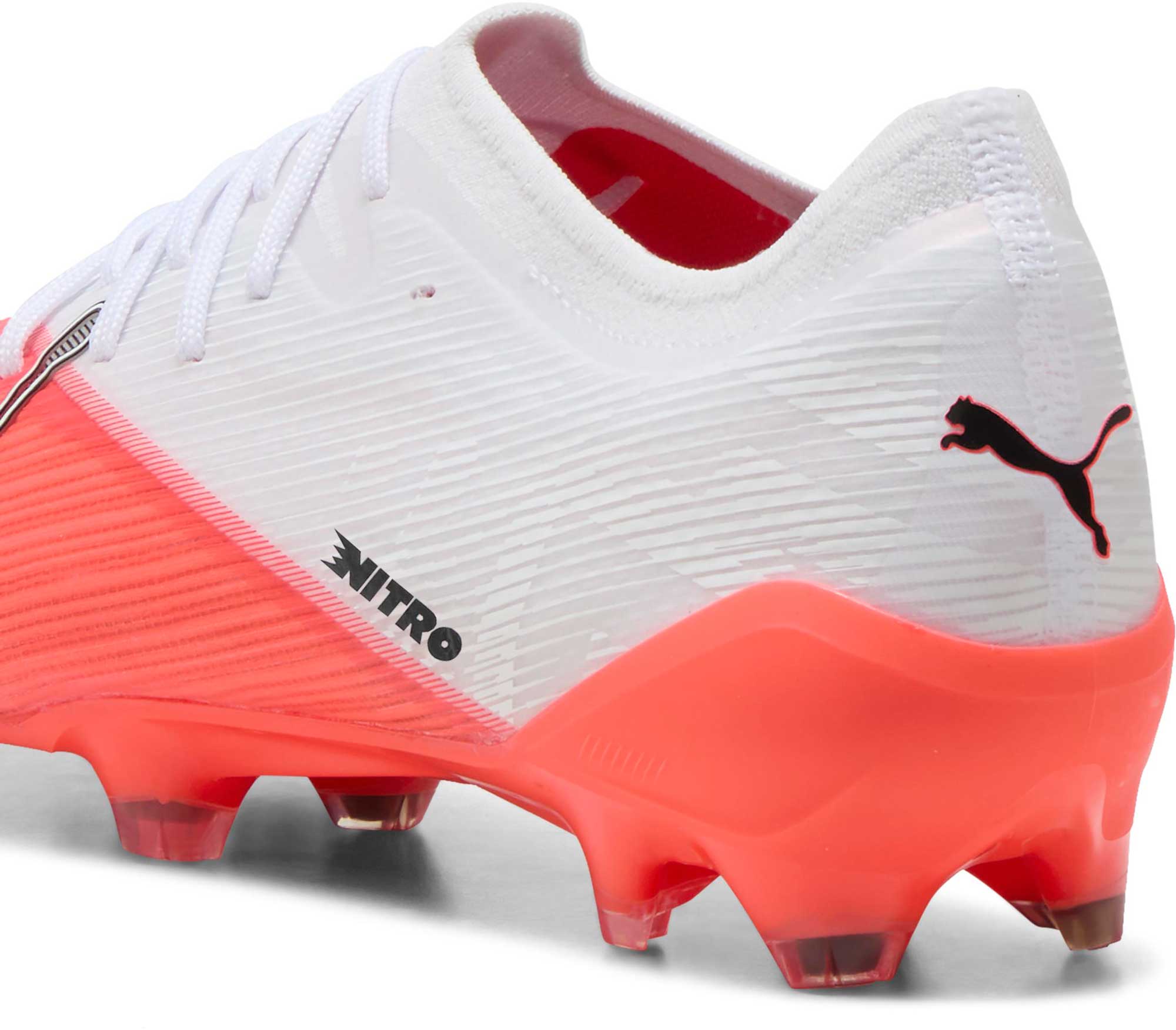 Kopačky Puma Ultra Nitro 7 Pro FG bílá/růžová