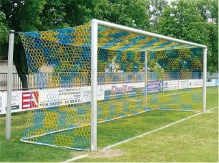 Fotbalová branková síť 7,5x2,5x2x2m 3,5 mm plástvová oka šachovnice žlutá/modrá