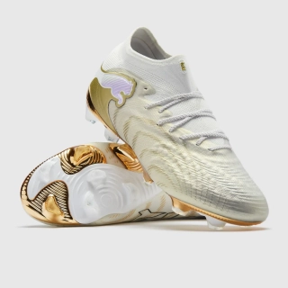 Kopačky Puma Future 9 Ultimate FG bílá/zlatá
