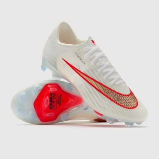 Kopačky Nike Zoom Superfly 11 Elite FG bílá/zlatá